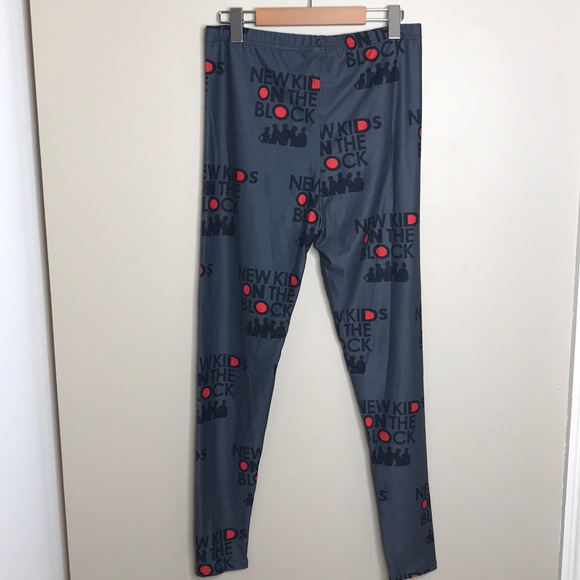 NKOTB Design Printed Leggings size Small In Grey - Picture 8 of 8